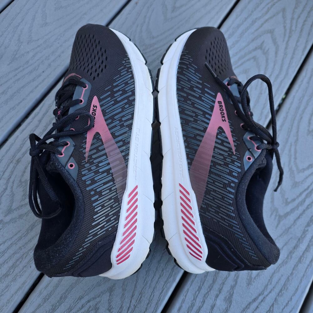 Brooks Women's Addiction GTS 15 Running Shoes Black/Burgundy, Size 11 - Picture 3 of 7